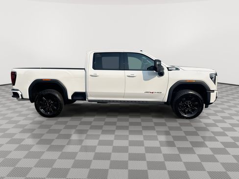 New 2026 GMC Sierra 2500 AT4 w/ AT4 Premium Plus Package AWD/4WD image 9