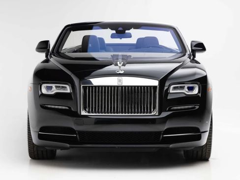 Used 2019 Rolls-Royce Dawn RWD image 5