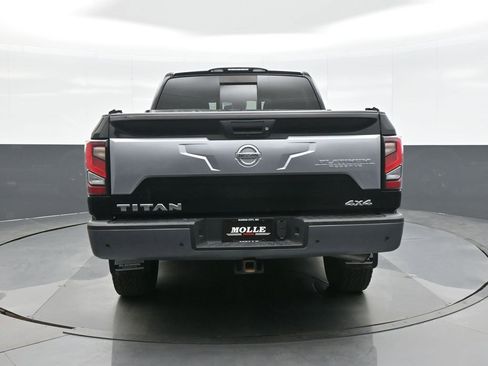 Used 2020 Nissan Titan Platinum Reserve image 6