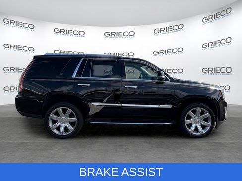 Certified 2019 Cadillac Escalade Luxury RWD image 8