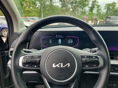 Used 2024 Kia Sportage EX AWD/4WD image 18