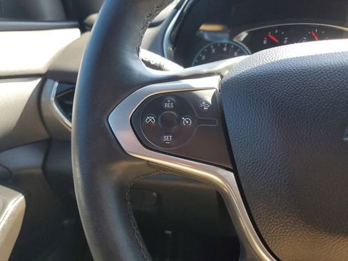 Used 2023 Chevrolet Traverse LT image 25