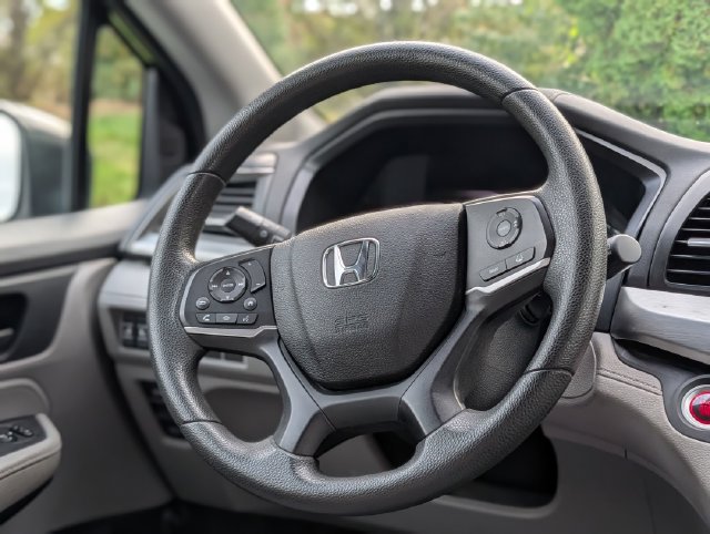 Used 2018 Honda Odyssey EX image 14