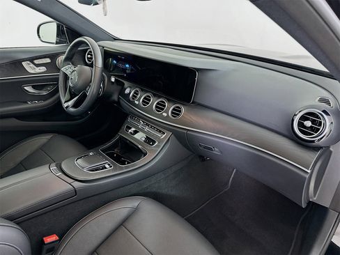 Used 2023 Mercedes-Benz E 450 4MATIC Sedan image 31