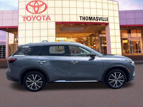 Used 2023 INFINITI QX60 Sensory w/ Vision Package AWD/4WD image 4