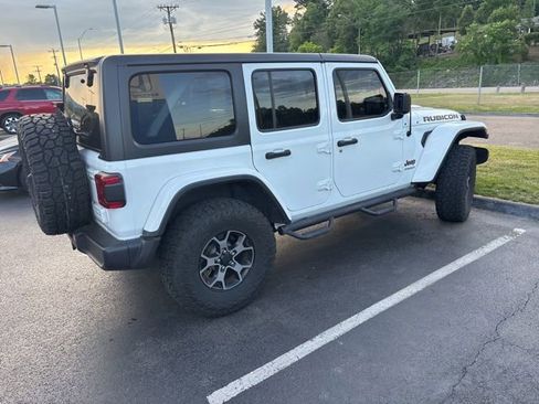 Used 2018 Jeep Wrangler Unlimited Rubicon AWD/4WD image 9
