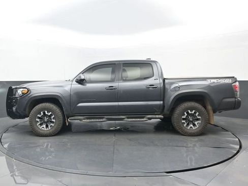 Used 2023 Toyota Tacoma TRD Off-Road w/ TRD Premium Off Road Package AWD/4WD image 7