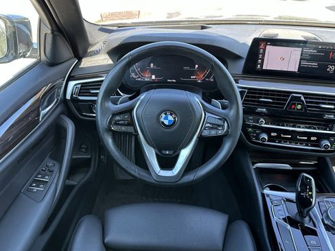 Used 2020 BMW 530i xDrive w/ Premium Package AWD/4WD image 13