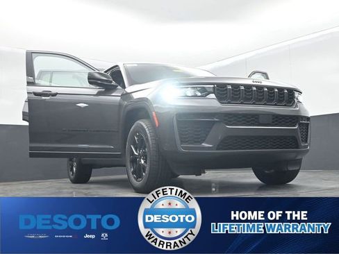 New 2026 Jeep Grand Cherokee Altitude AWD/4WD image 66