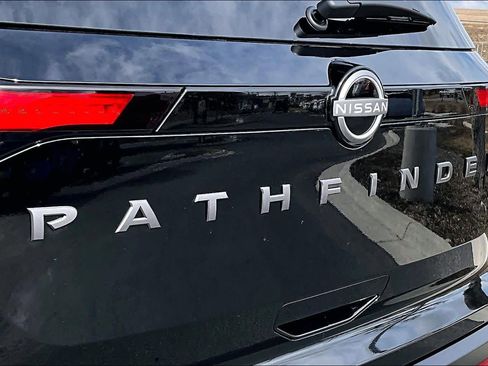 New 2026 Nissan Pathfinder SV image 15