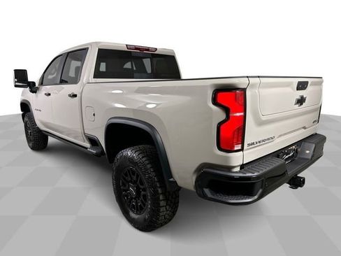New 2026 Chevrolet Silverado 2500 ZR2 AWD/4WD image 6