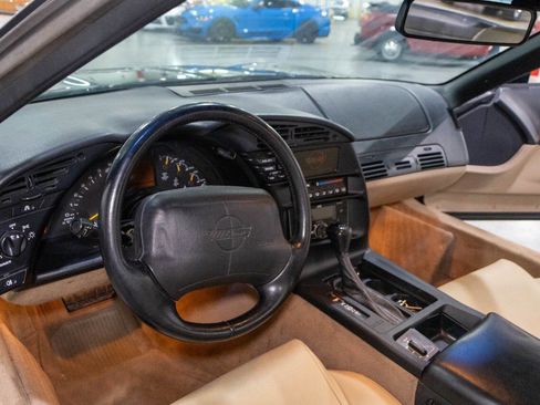 Used 1994 Chevrolet Corvette Coupe RWD image 39