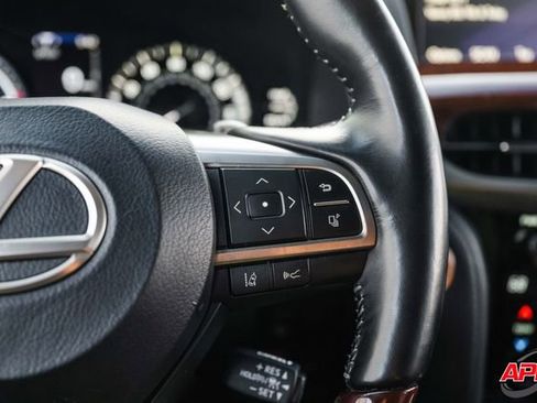 Used 2021 Lexus LX 570 4WD w/ Luxury Package image 62