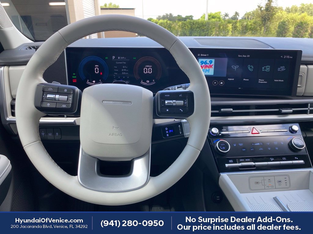 Certified 2025 Hyundai Santa Fe SEL FWD image 3