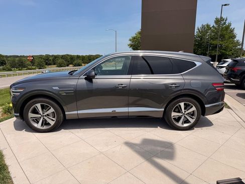 Used 2023 Genesis GV80 2.5T w/ Advanced Package AWD/4WD image 2
