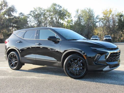 New 2025 Chevrolet Blazer LT image 2
