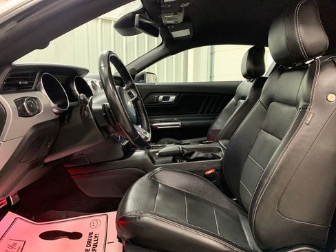 Used 2020 Ford Mustang Premium w/ Ford Safe & Smart Package image 4