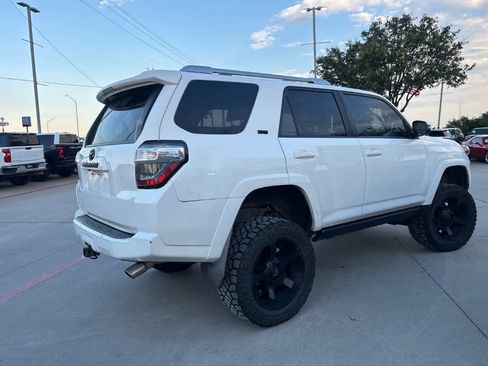 Used 2016 Toyota 4Runner SR5 Premium w/ Convenience Package RWD image 3