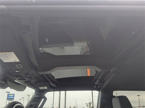 New 2026 GMC Hummer EV SUV image 21