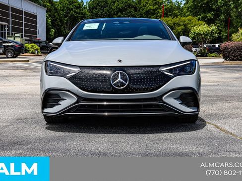 Used 2024 Mercedes-Benz EQE 500 4MATIC Sedan image 11