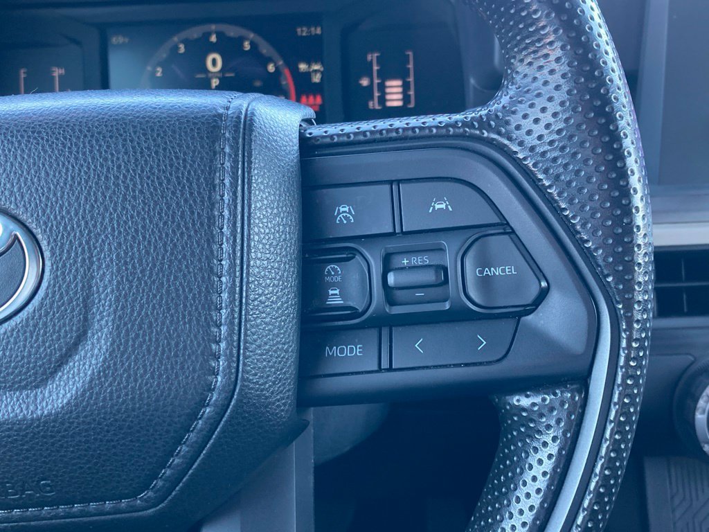 Used 2024 Toyota Tacoma SR5 AWD/4WD image 17