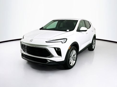 Used 2025 Buick Encore GX Preferred image 3