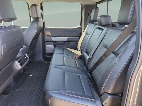 Used 2024 Ford F250 Lariat w/ Sport Appearance Package image 24