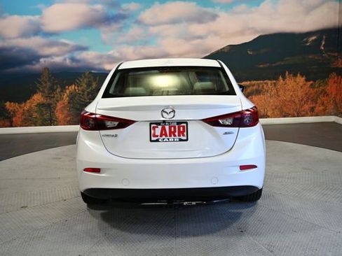 Used 2018 MAZDA MAZDA3 Grand Touring w/ Premium Equipment Package image 7