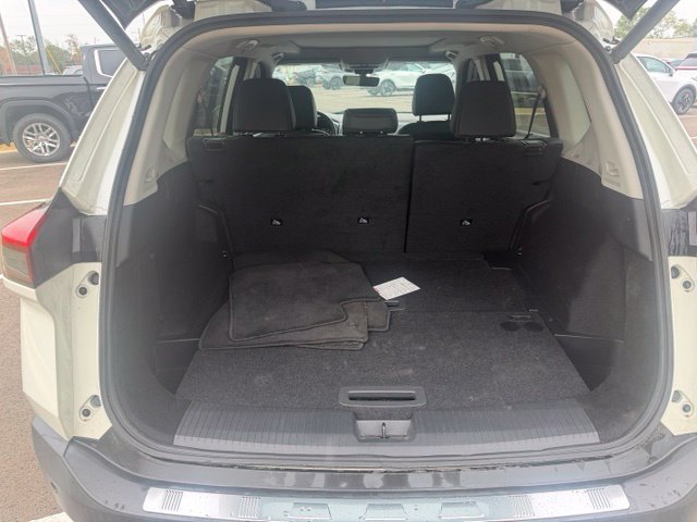 Used 2022 Nissan Rogue SL w/ SL Premium Package FWD image 11