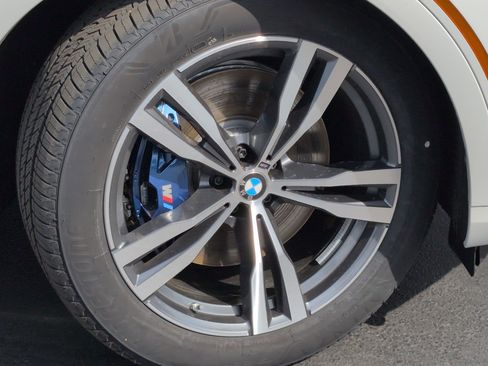 New 2026 BMW X7 M60i AWD/4WD image 13