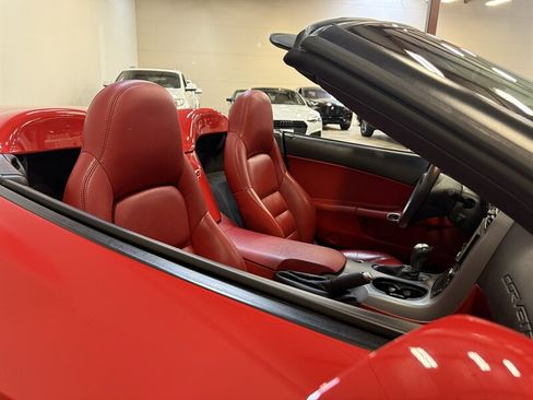 Used 2006 Chevrolet Corvette Convertible w/ Preferred Equipment Group RWD image 14