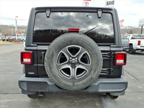 Used 2021 Jeep Wrangler Sport S image 6