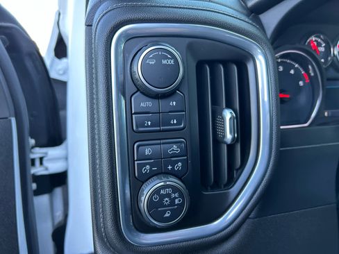 Used 2021 Chevrolet Silverado 3500 LTZ w/ LTZ Convenience Package image 29