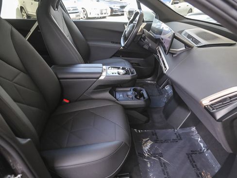 Used 2025 BMW iX xDrive50 image 13