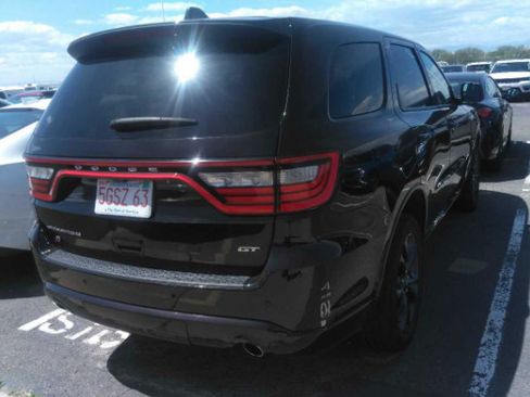 Used 2025 Dodge Durango GT AWD/4WD image 3