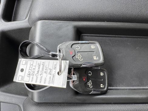 Used 2021 Chevrolet Silverado 1500 RST AWD/4WD image 19