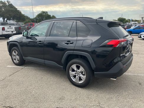 Used 2025 Toyota RAV4 XLE FWD image 6