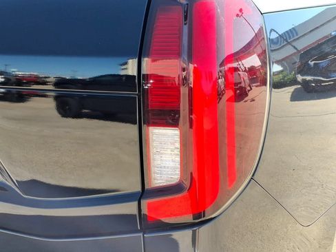 Used 2025 Ford Expedition Active AWD/4WD image 13