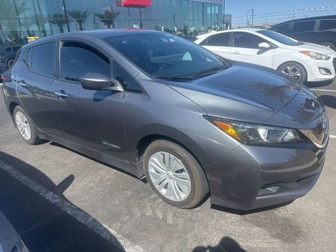 Used 2018 Nissan Leaf S w/ S Charge Package FWD image 3