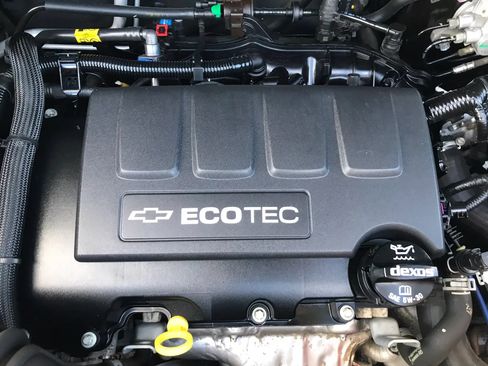 Used 2020 Chevrolet Trax LS FWD image 44