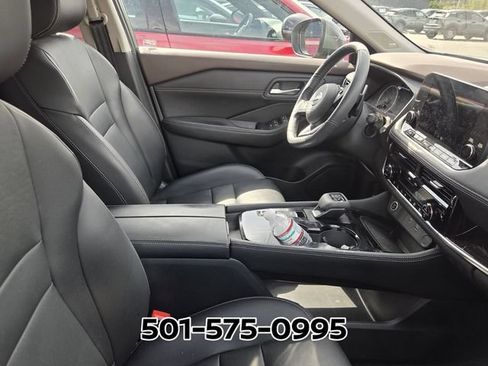 Used 2023 Nissan Rogue SL w/ SL Premium Package FWD image 9
