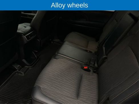 Used 2019 Toyota Highlander Plus image 10