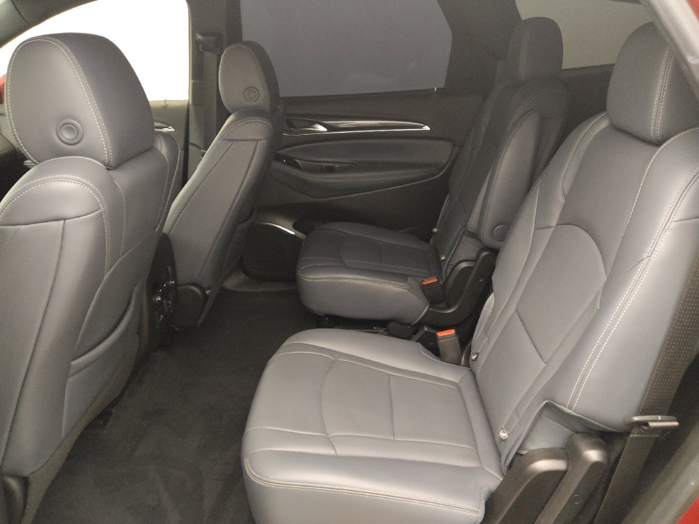 Used 2022 Buick Enclave Essence w/ Sport Touring Edition FWD image 18