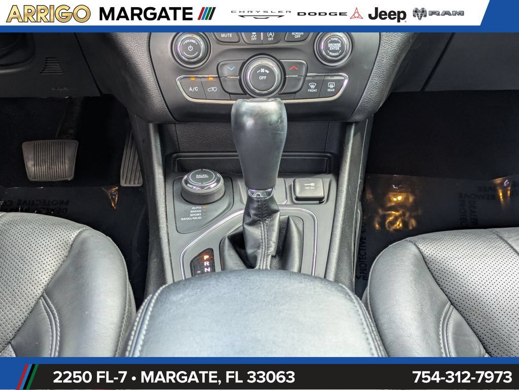 Used 2021 Jeep Cherokee Latitude Lux AWD/4WD image 20