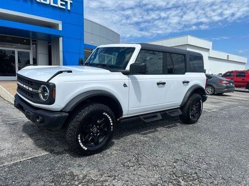 Used 2024 Ford Bronco Black Diamond AWD/4WD image 2