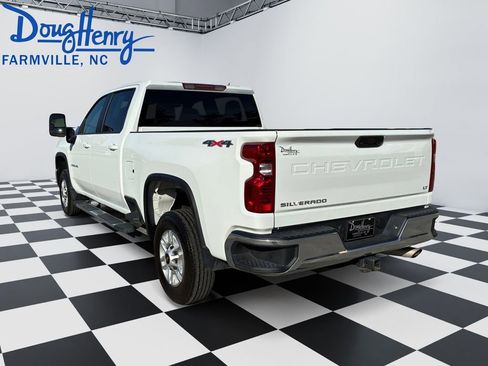 Used 2025 Chevrolet Silverado 2500 LT w/ Convenience Package AWD/4WD image 3