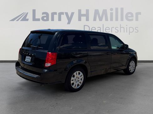 Used 2017 Dodge Grand Caravan SE w/ Power Window Group FWD image 5