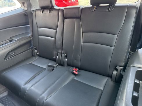 Used 2016 Honda Pilot Touring image 28