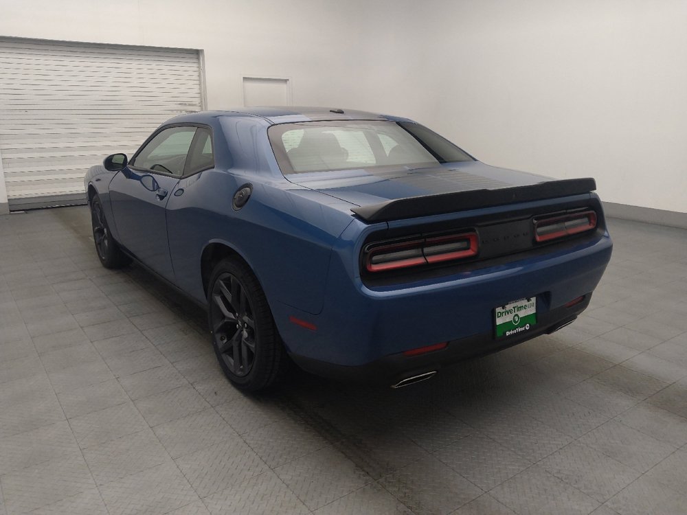 Used 2022 Dodge Challenger SXT w/ Blacktop Package RWD image 5
