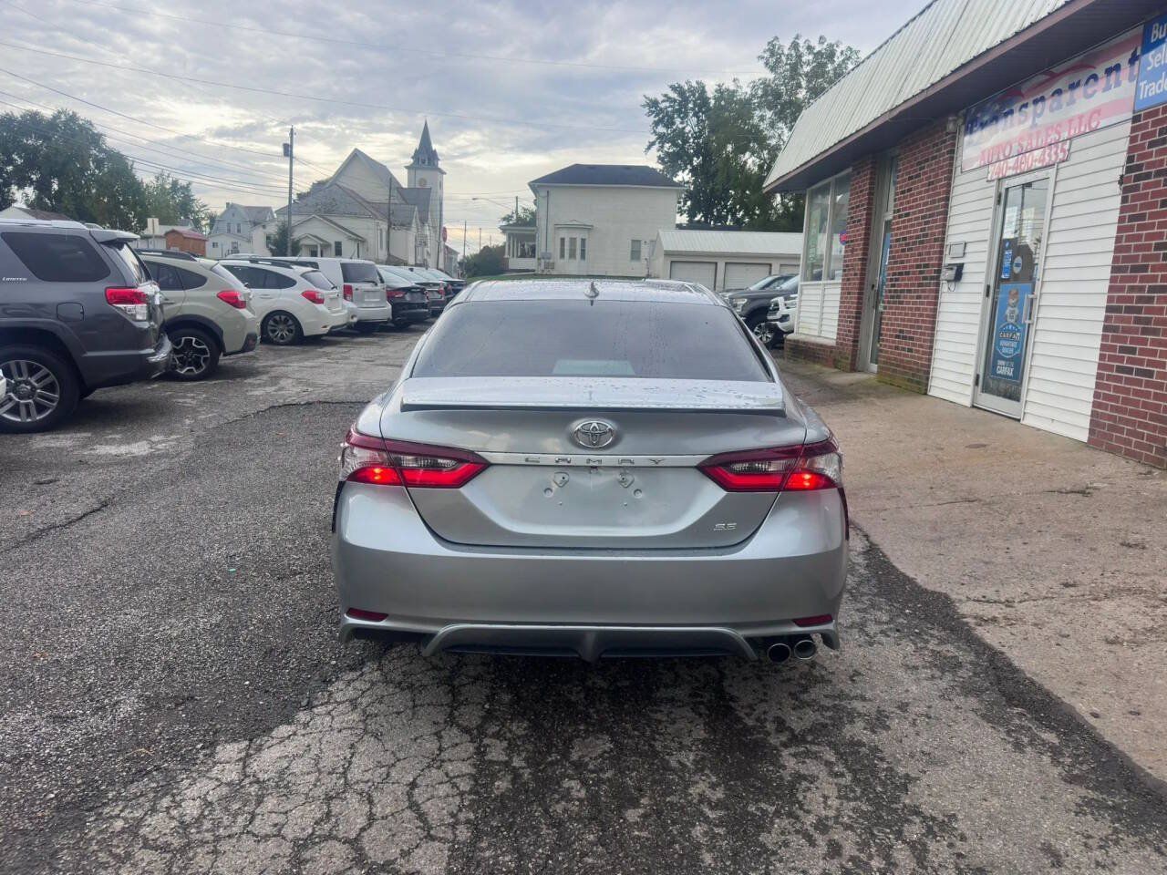 Used 2023 Toyota Camry SE FWD image 7